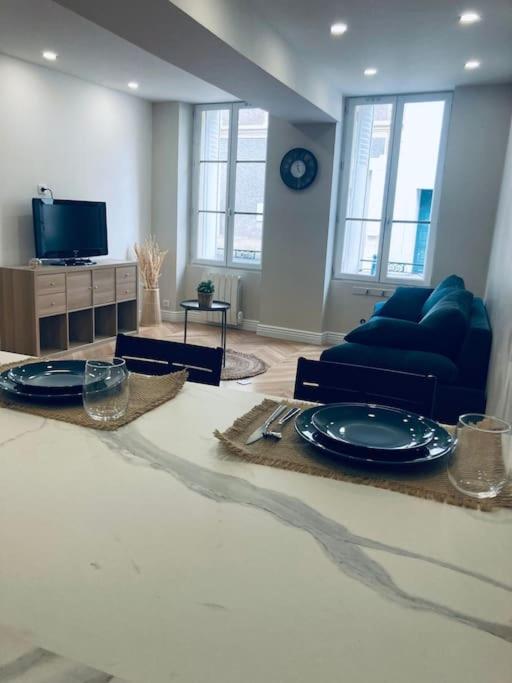 Le Cottage Bellifontain Proche Chateau - Insead - Grand Parquet ฟงแตนโบล ภายนอก รูปภาพ