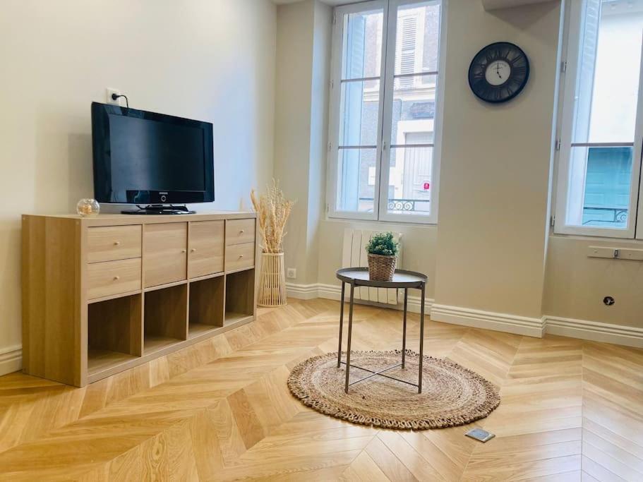 Le Cottage Bellifontain Proche Chateau - Insead - Grand Parquet ฟงแตนโบล ภายนอก รูปภาพ