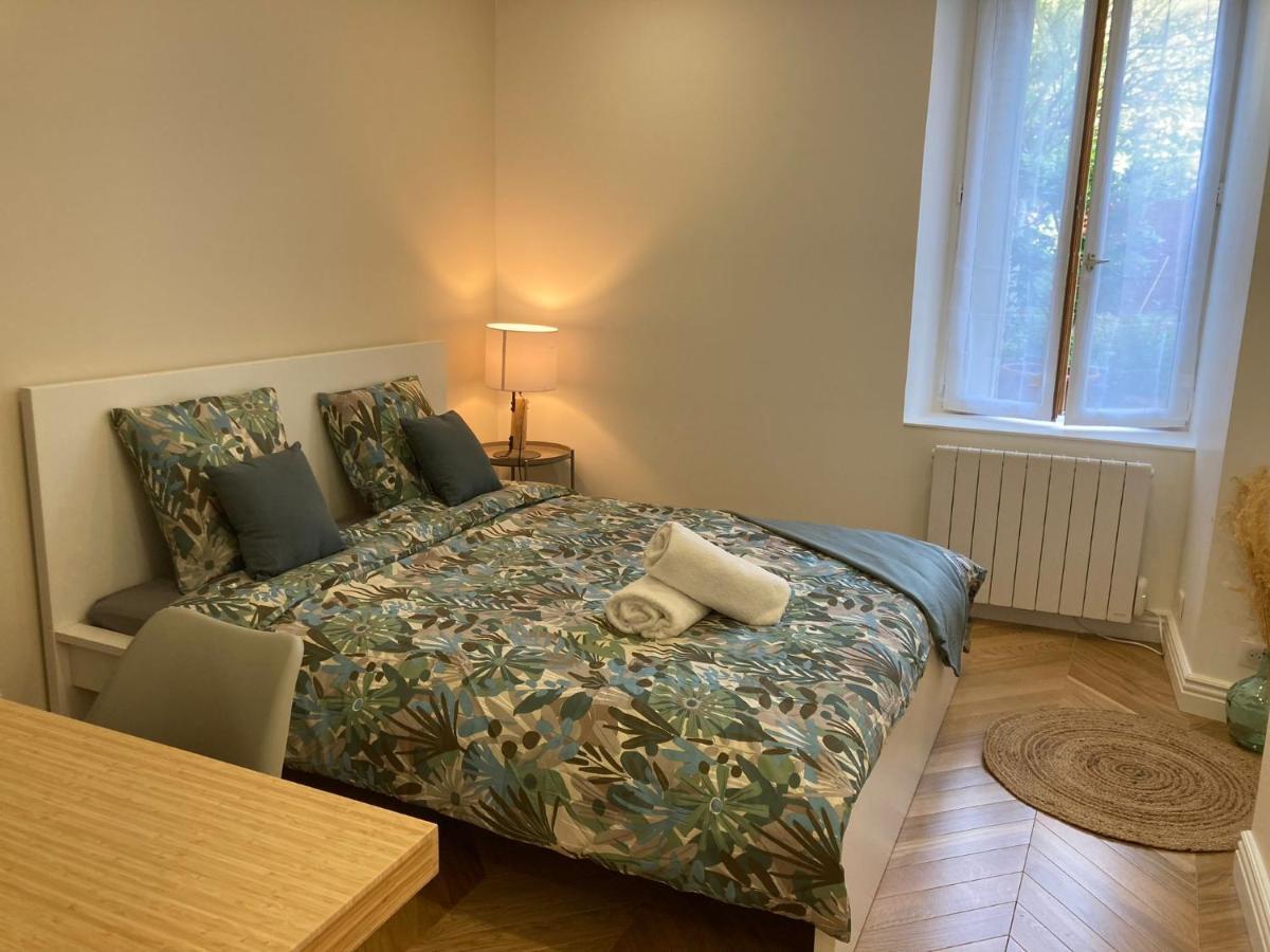 Le Cottage Bellifontain Proche Chateau - Insead - Grand Parquet ฟงแตนโบล ภายนอก รูปภาพ